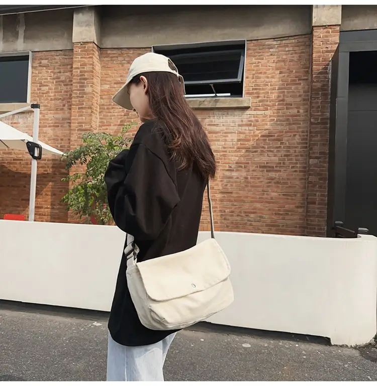 Japanese Style Green Messenger Bag for Women — feature 26