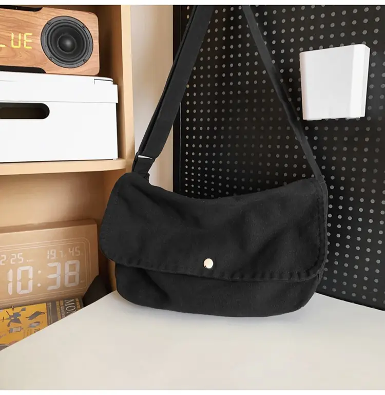 Japanese Style Green Messenger Bag for Women — feature 51
