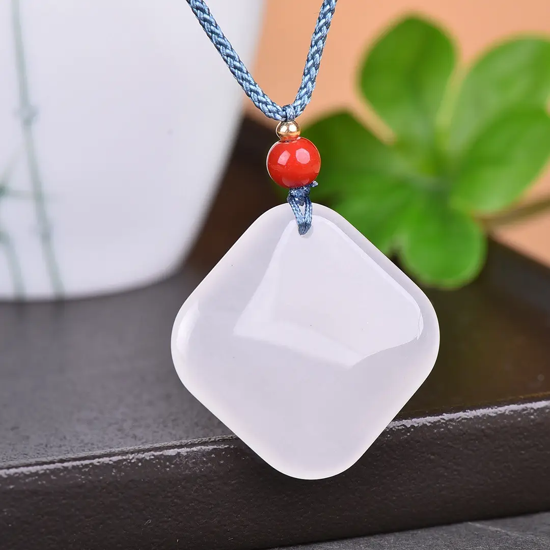 Exquisite Gold & Jade Square Pendant Necklace - Image 3