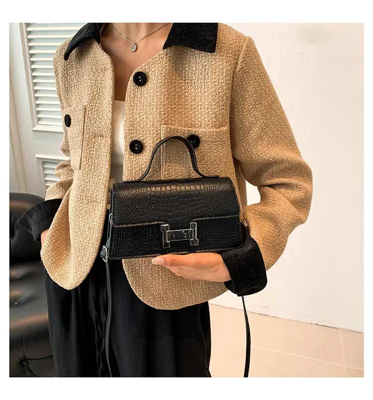 Women Crocodile Bag Beige Square Shoulder Crossbody 2023 — feature 13