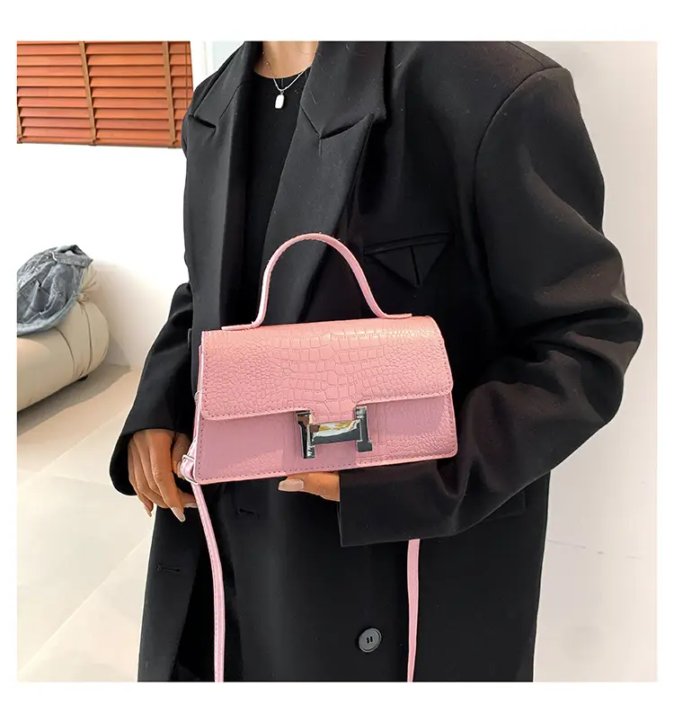 Women Crocodile Bag Beige Square Shoulder Crossbody 2023 — feature 17