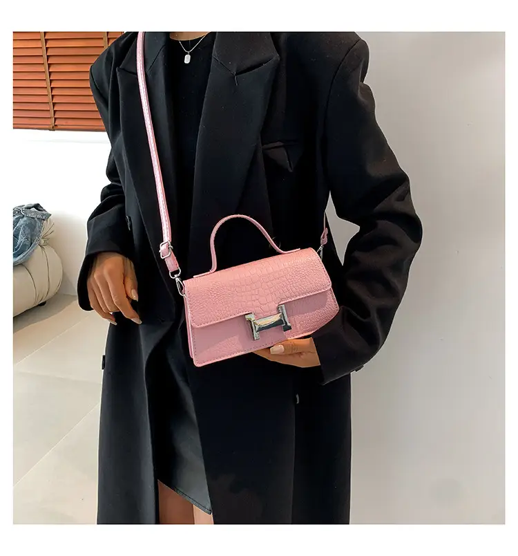 Women Crocodile Bag Beige Square Shoulder Crossbody 2023 — feature 18