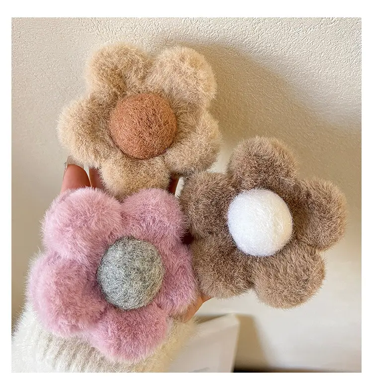Sweet Pink Flower Hairpin for Women Winter Grip Clip — feature 7