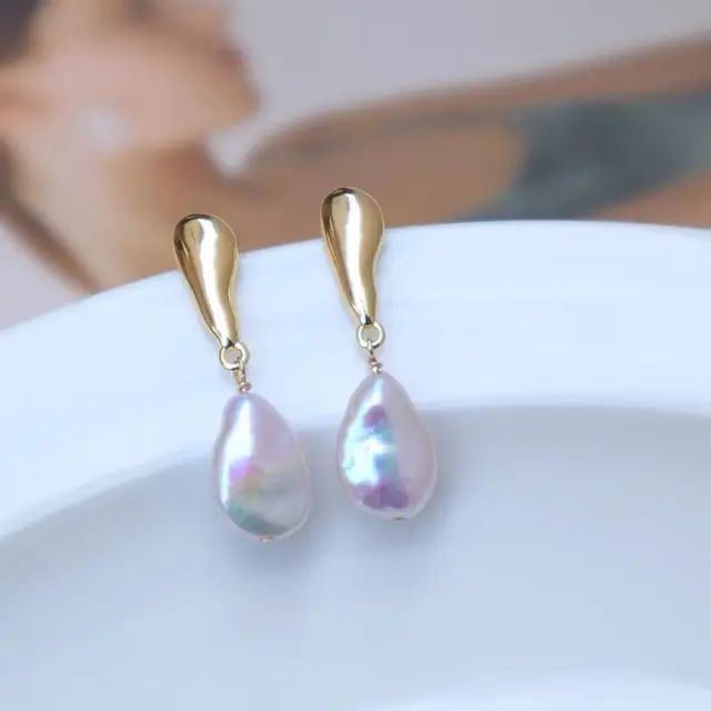 Baroque Pearl Earrings Gold Plated Light Sparkling - Image 3