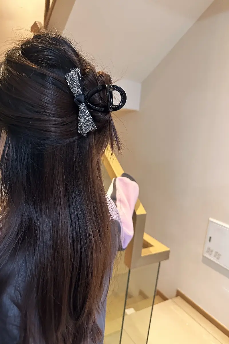 Black Crystal Bow Hair Clip with Diamond Bow — feature 10