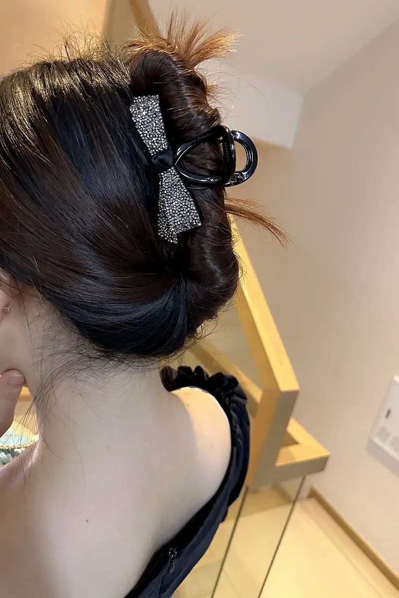 Black Crystal Bow Hair Clip with Diamond Bow — feature 4