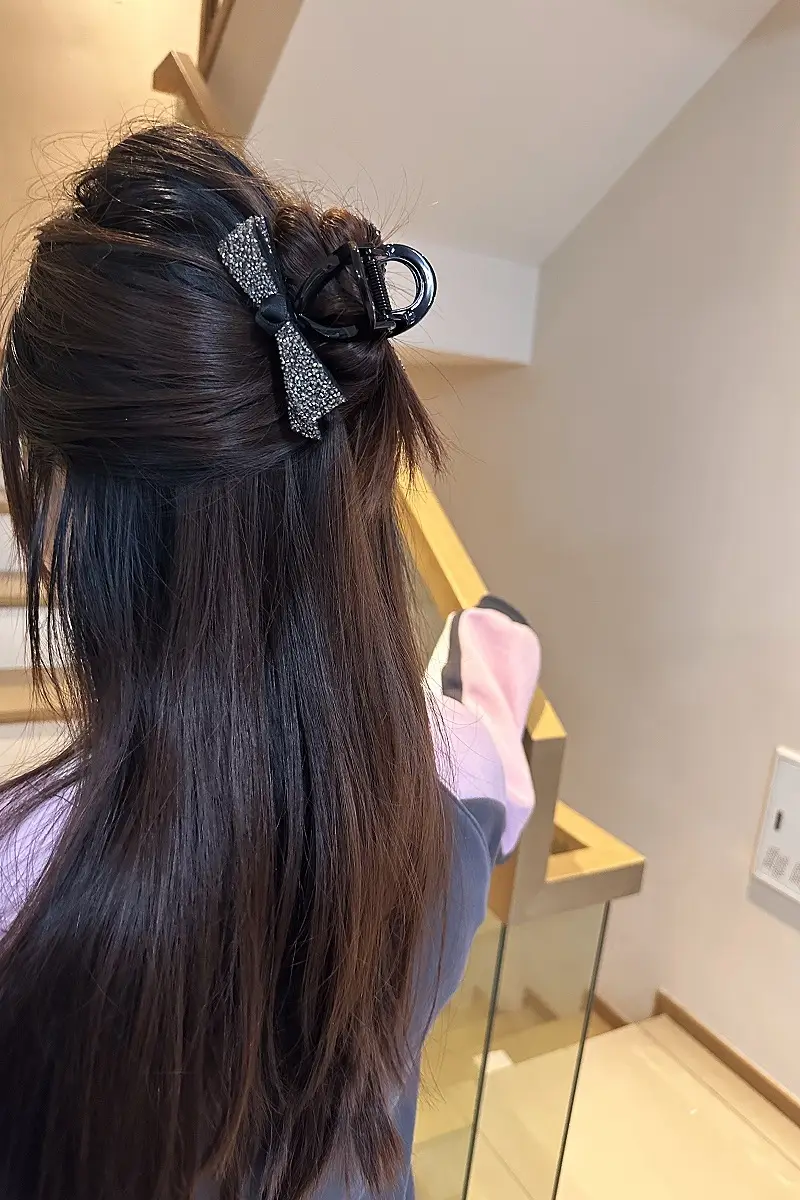 Black Crystal Bow Hair Clip with Diamond Bow — feature 5