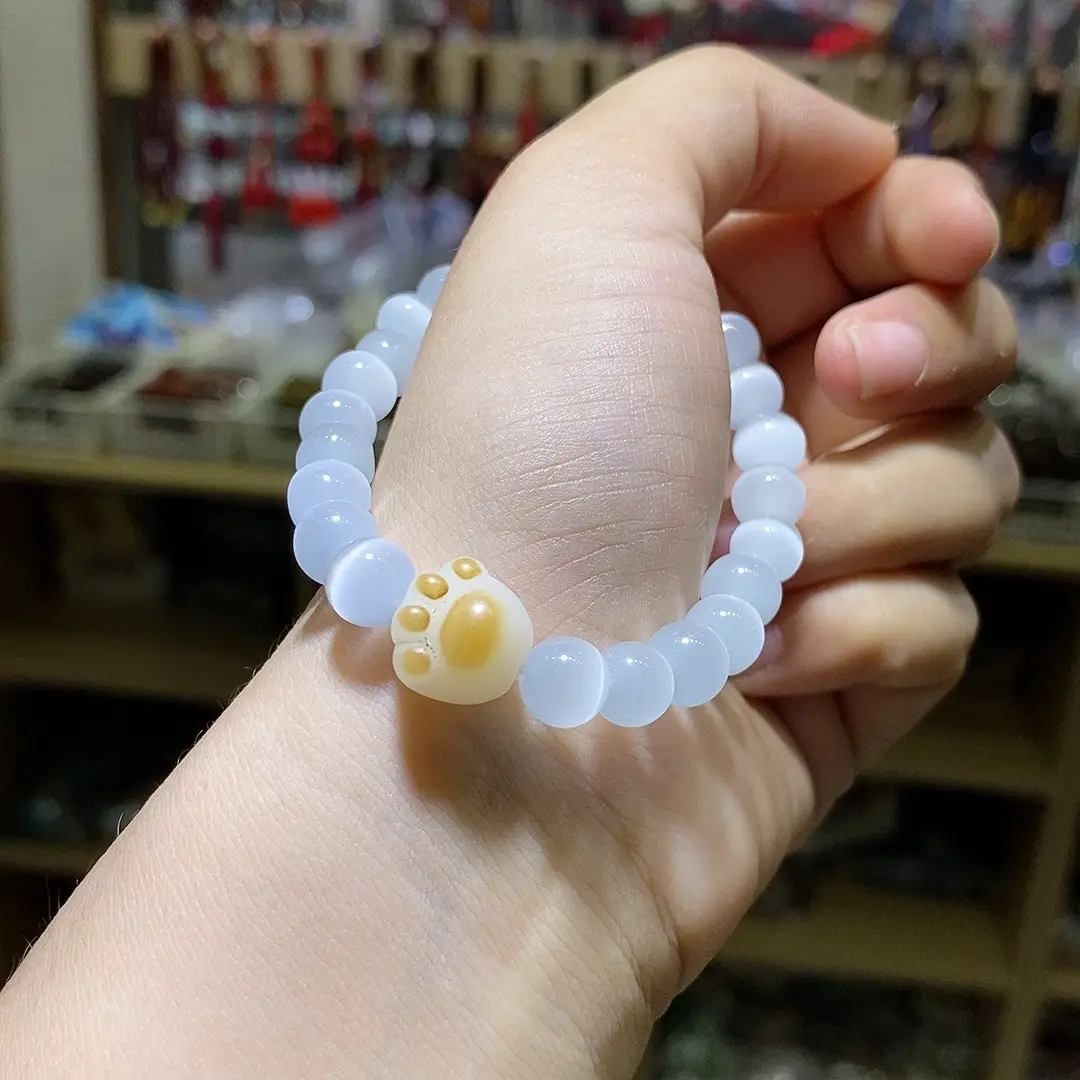 White Cat's Eye Bracelet with Cat Claw Pendant - Image 3