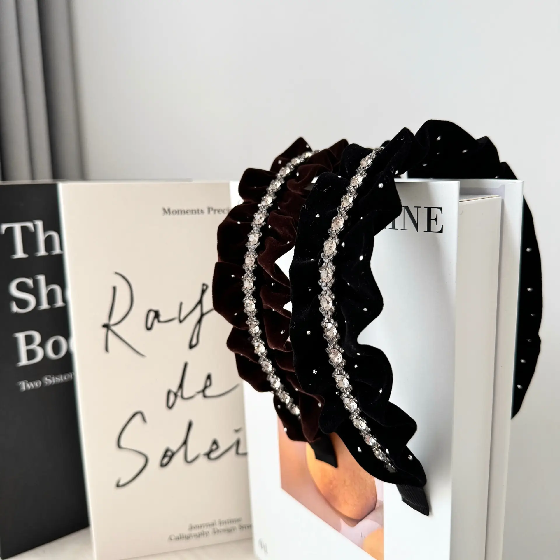 Autumn & Winter Velvet Headband with Diamonds Black - Image 6