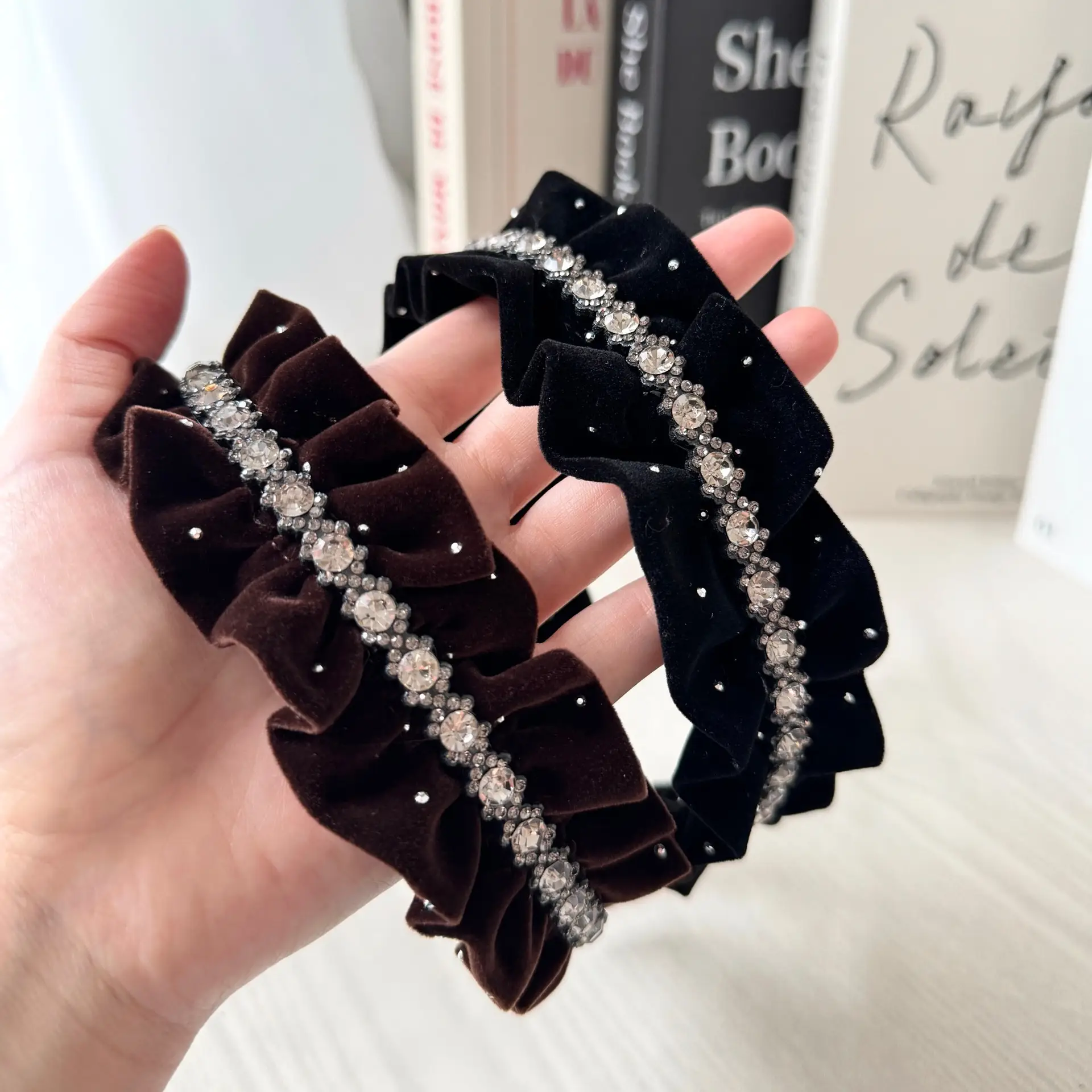 Autumn & Winter Velvet Headband with Diamonds Black — feature 3