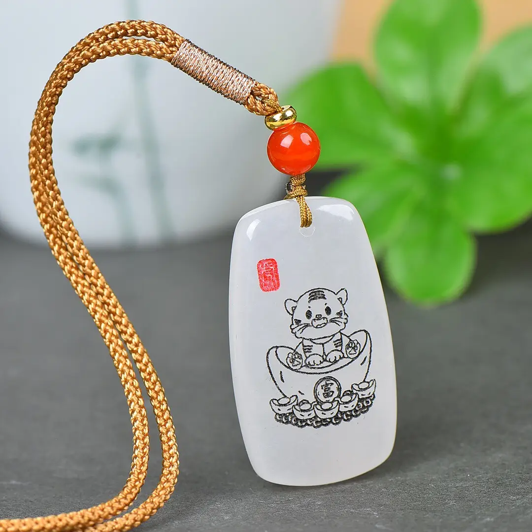 Gold Silk Jade Cat Necklace with Red Pearl — feature 5