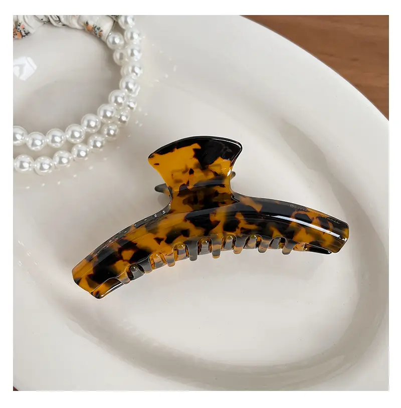 Black French Retro Hairpin for Women — feature 10