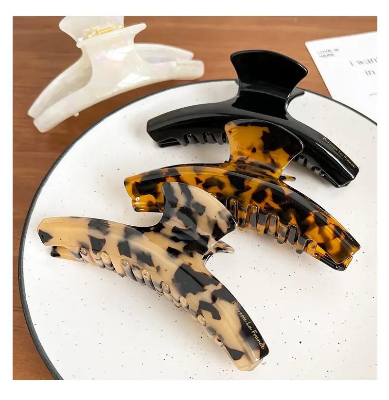 Black French Retro Hairpin for Women — feature 6