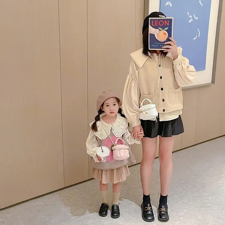 Cute Mini Crossbody Bag for Girls Black Gold Zip - Image 9