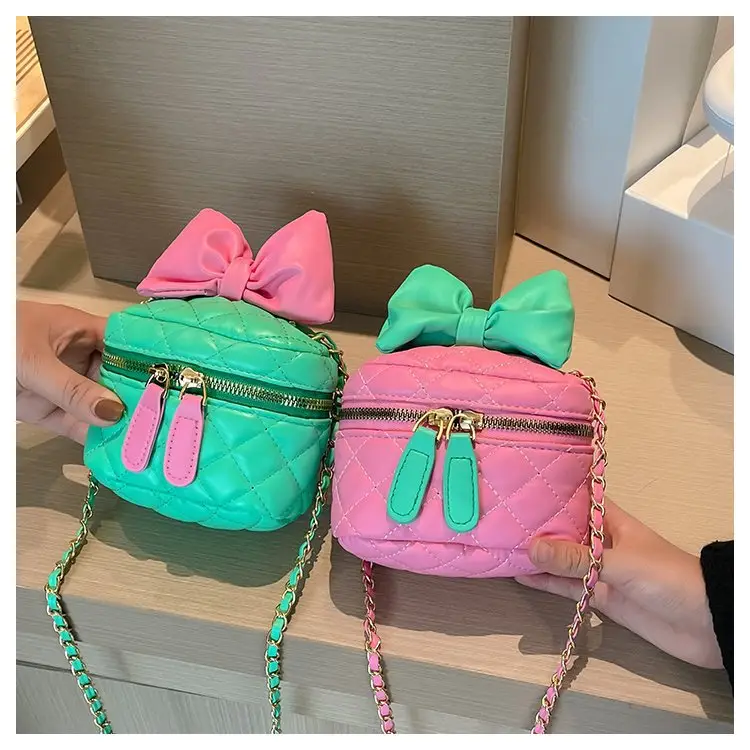 Cute Mini Crossbody Bag for Girls Black Gold Zip — feature 8