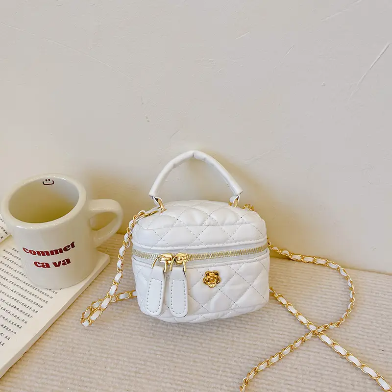 Cute Mini Crossbody Bag for Girls Black Gold Zip - Image 2