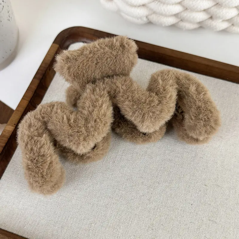 Brown Plush Wave Hair Clip for Women - Image 4