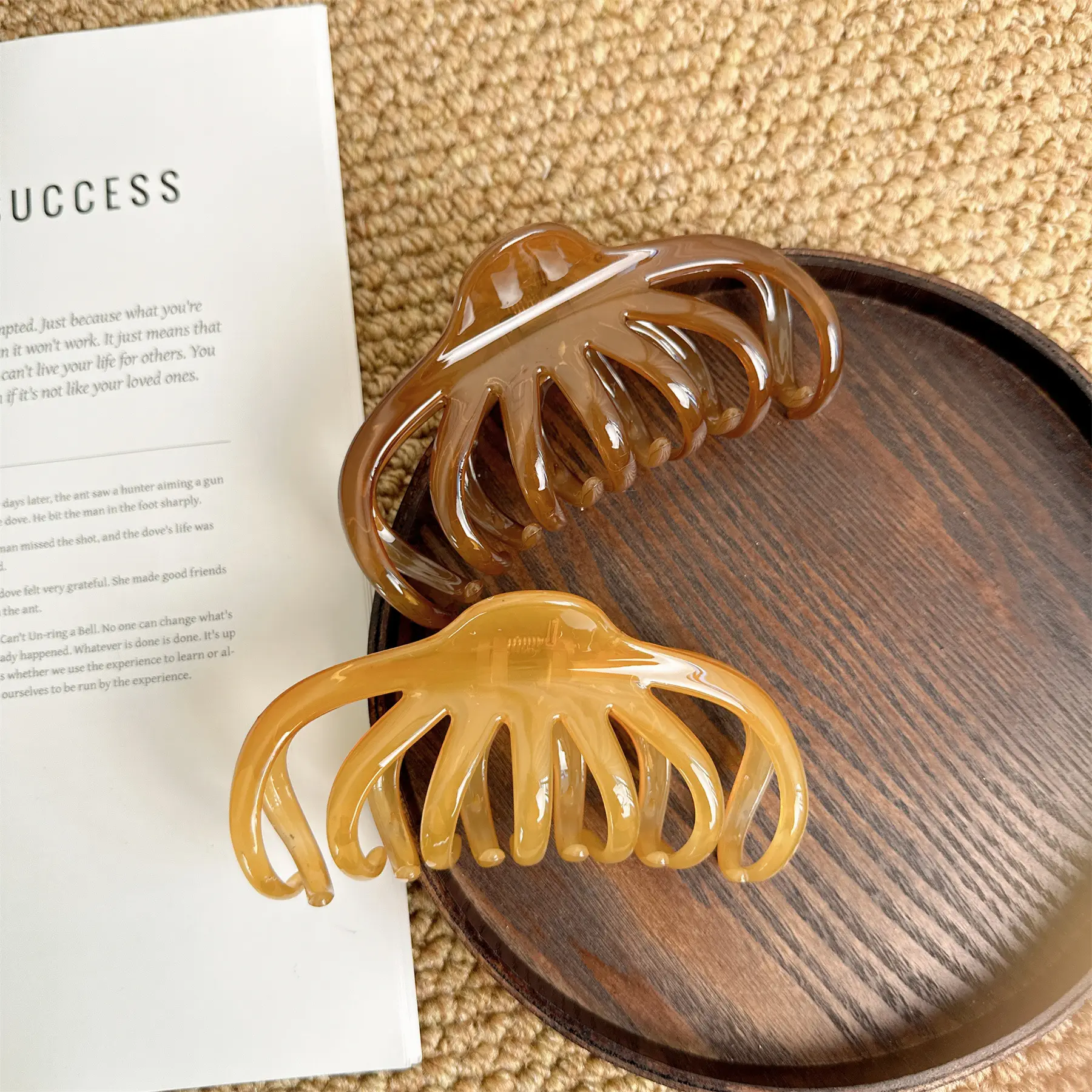French Style Shark Clip for Large Hair Volume — feature 12