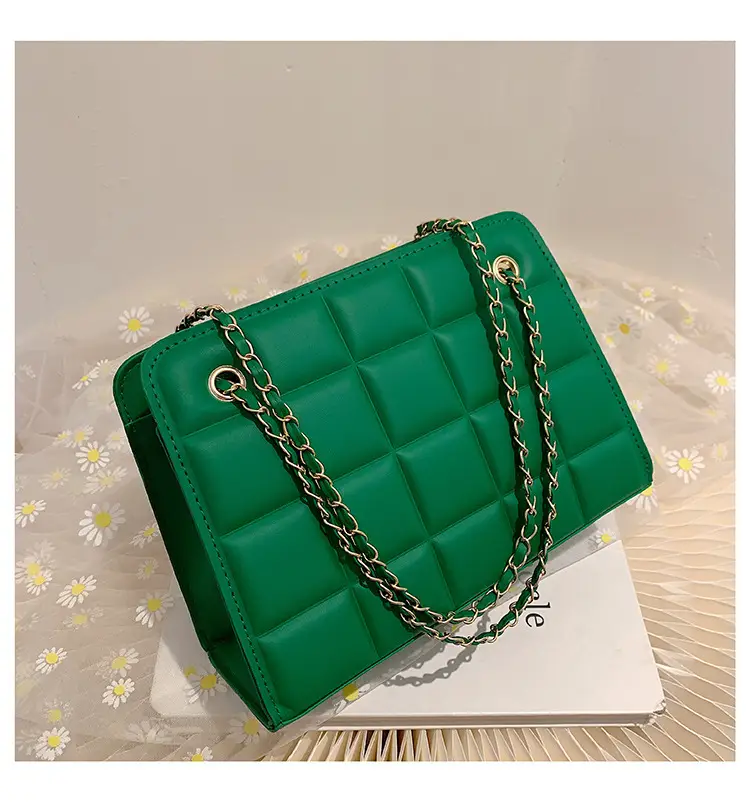 White Quilted Chain Shoulder Bag with Red Heart Detail — feature 27
