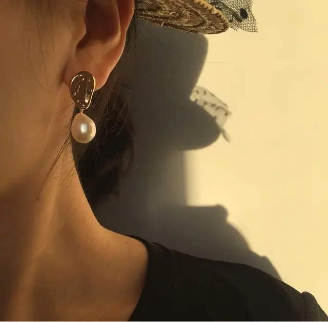 Oil Painting Pearl Earrings Silver Needles French Retro — feature 2