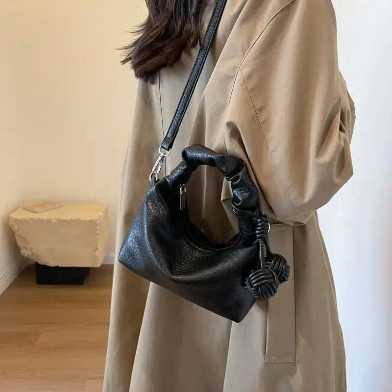 Black Retro Shoulder Bag for Women 2023 - Image 8
