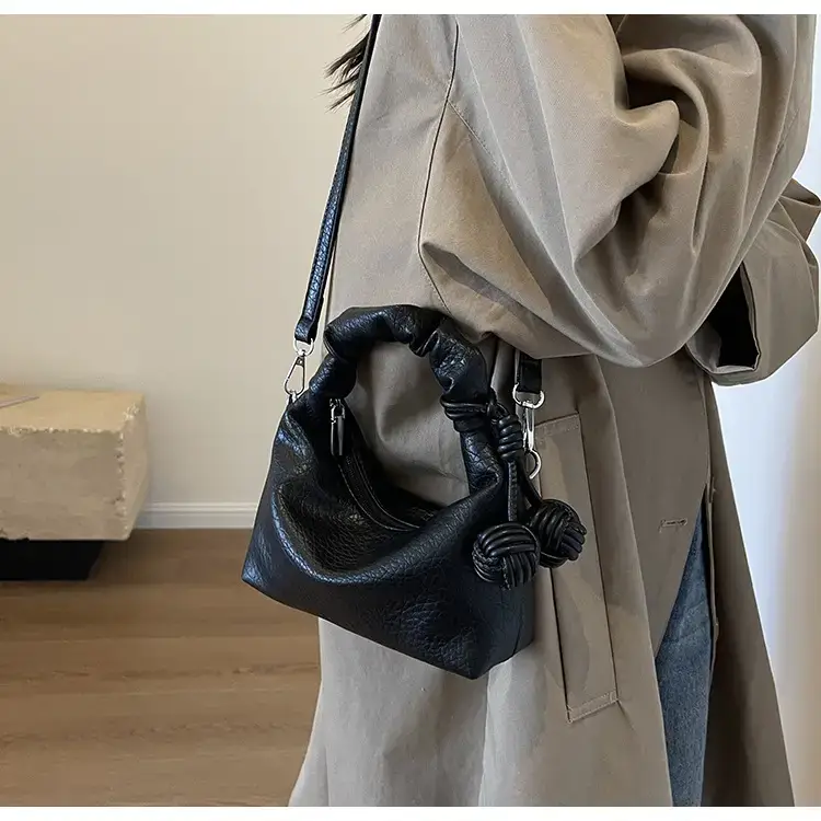 Black Retro Shoulder Bag for Women 2023 — feature 16
