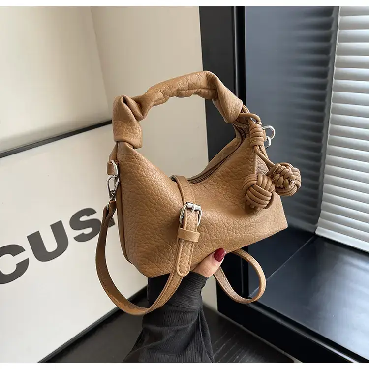 Black Retro Shoulder Bag for Women 2023 — feature 48