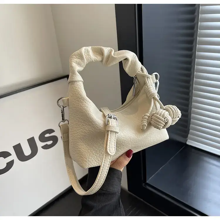 Black Retro Shoulder Bag for Women 2023 — feature 49