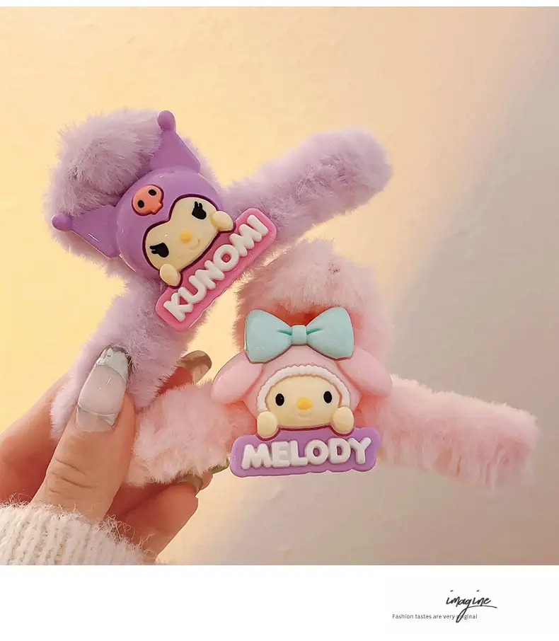 Hello Kitty Plush Hairpin with Back & Front Design — feature 6