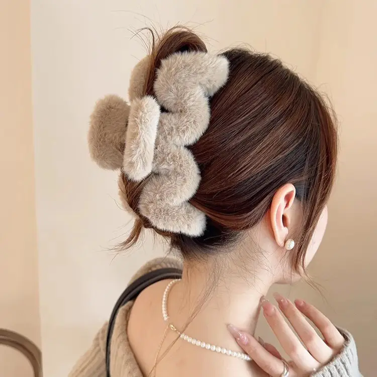 Plush Wave Hair Clips for Women Winter Volume Hair Updo — feature 7