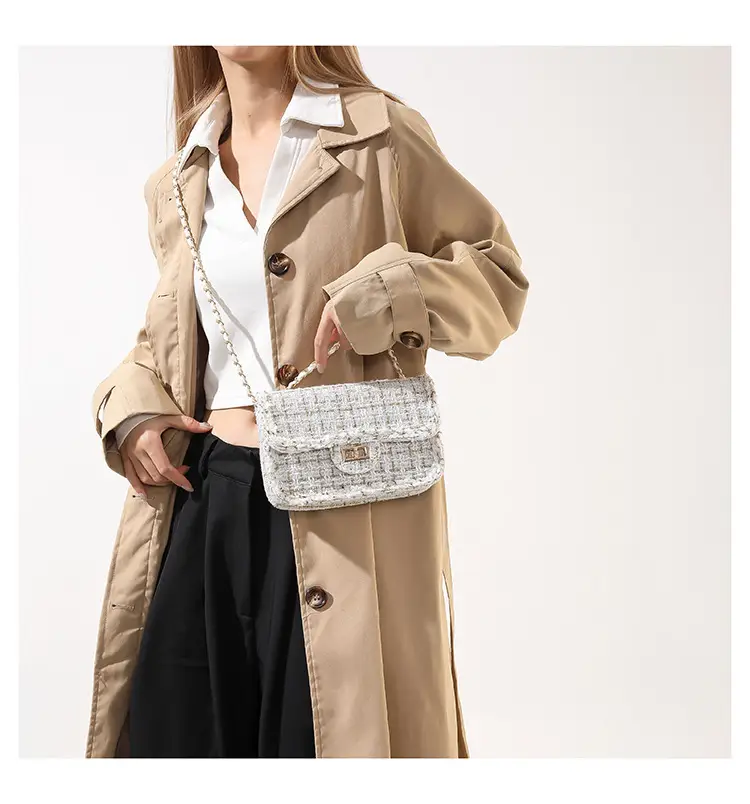 Black Woven Chanel Style Shoulder Messenger Bag with Gold Chain — feature 13