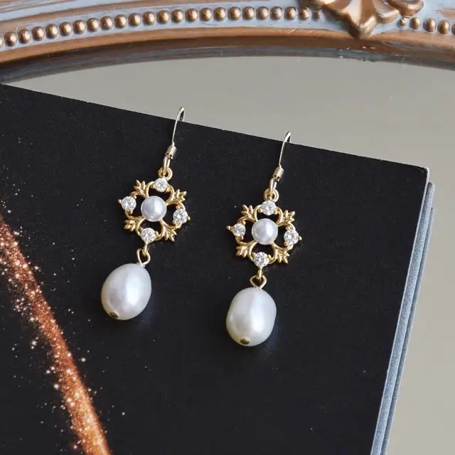 Retro Pearl Earrings for Women Elegant South Korea Design - Image 3
