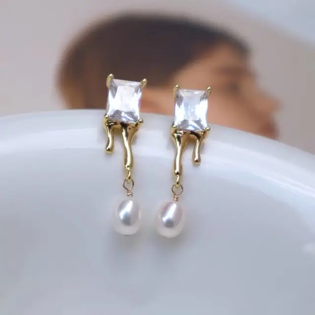 Irregular Zircon Pearl Earrings for Women - Image 3