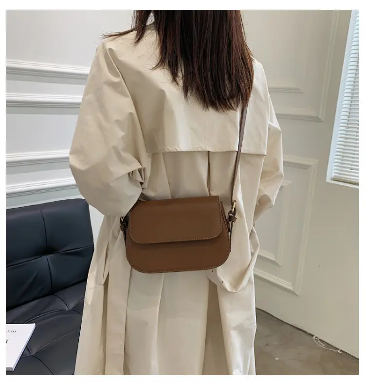 White Retro Shoulder Messenger Bag for Women — feature 20