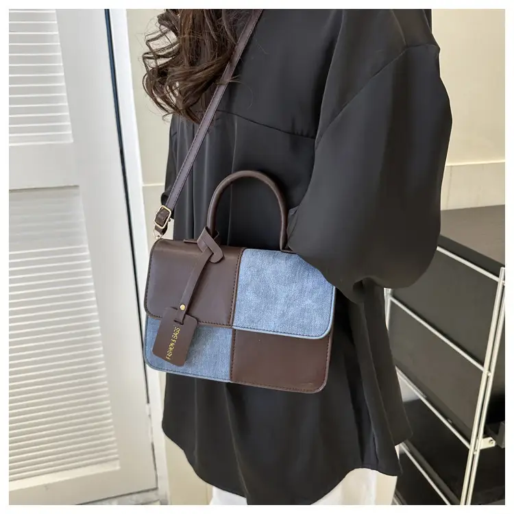Women Contrast Color Shoulder Bag 2023 Winter — feature 17