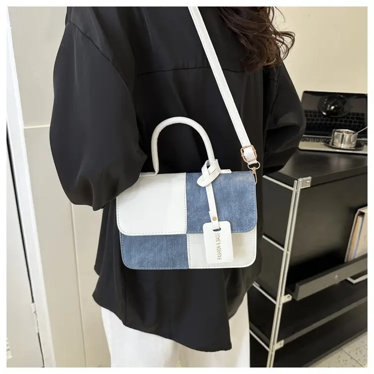 Women Contrast Color Shoulder Bag 2023 Winter — feature 18