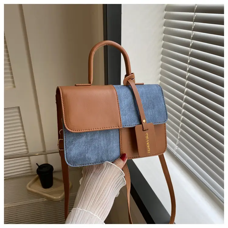Women Contrast Color Shoulder Bag 2023 Winter — feature 24