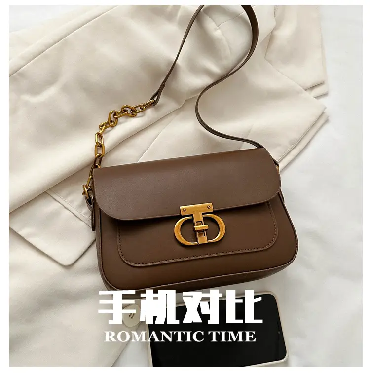 White Retro Lock Shoulder Bag with Chain — feature 8