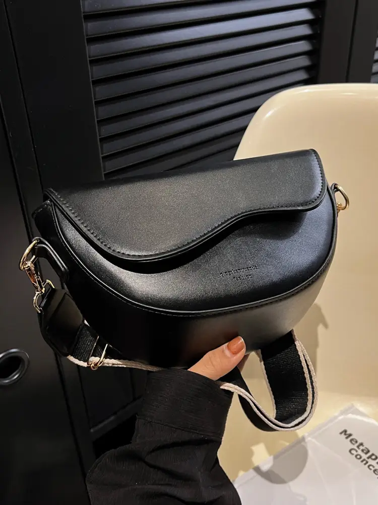 Black Textured Shoulder Bag for Women 2023 - Image 5