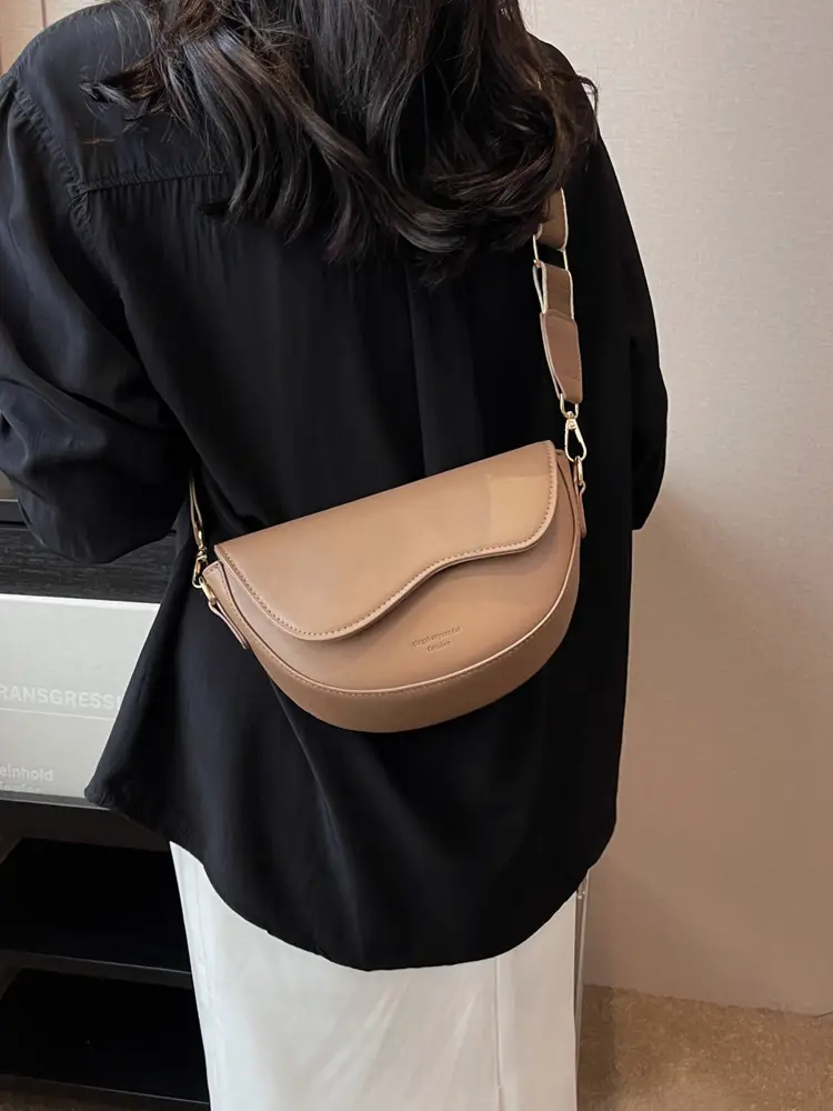 Black Textured Shoulder Bag for Women 2023 - Image 7