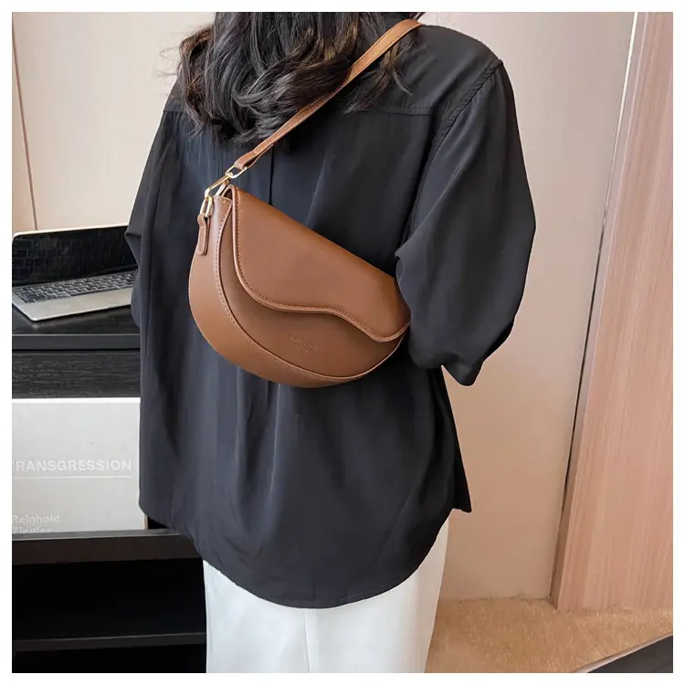 Black Textured Shoulder Bag for Women 2023 — feature 10