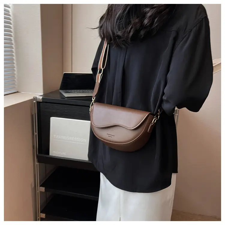 Black Textured Shoulder Bag for Women 2023 — feature 11
