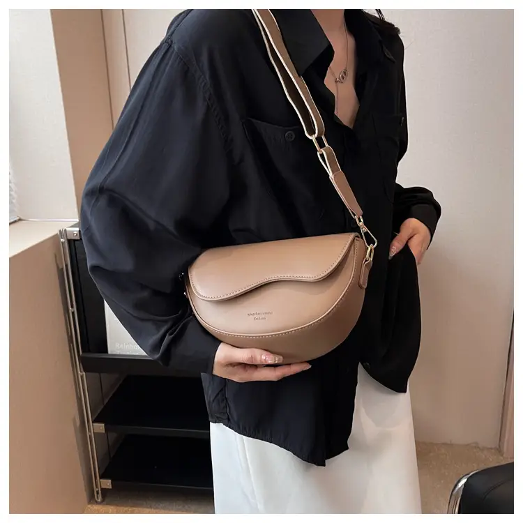 Black Textured Shoulder Bag for Women 2023 — feature 16