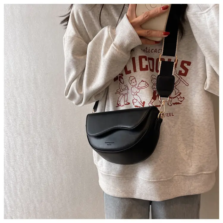 Black Textured Shoulder Bag for Women 2023 — feature 17