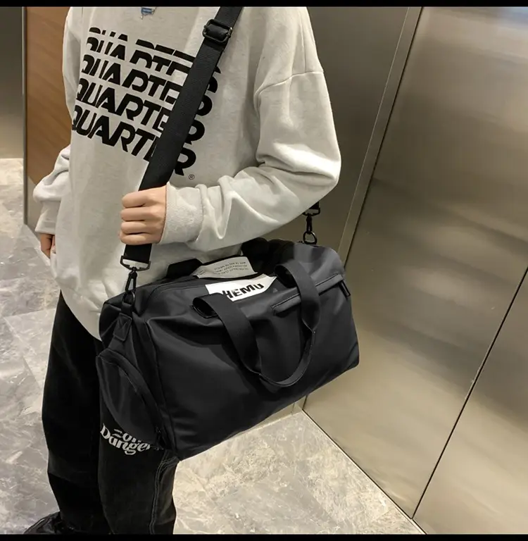 Waterproof Travel Bag for Men Women Blue — feature 17