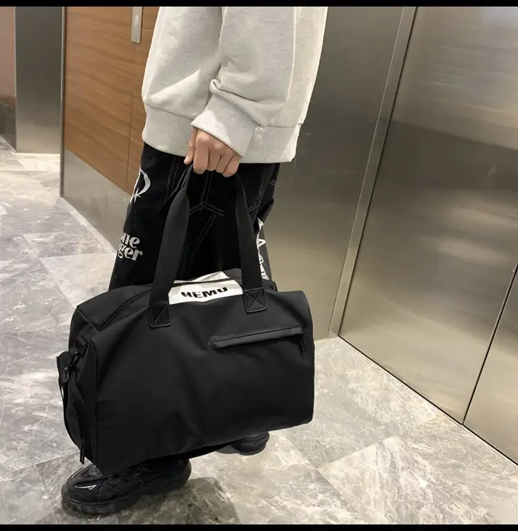 Waterproof Travel Bag for Men Women Blue — feature 21