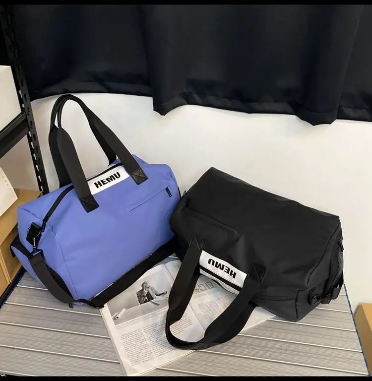 Waterproof Travel Bag for Men Women Blue — feature 36