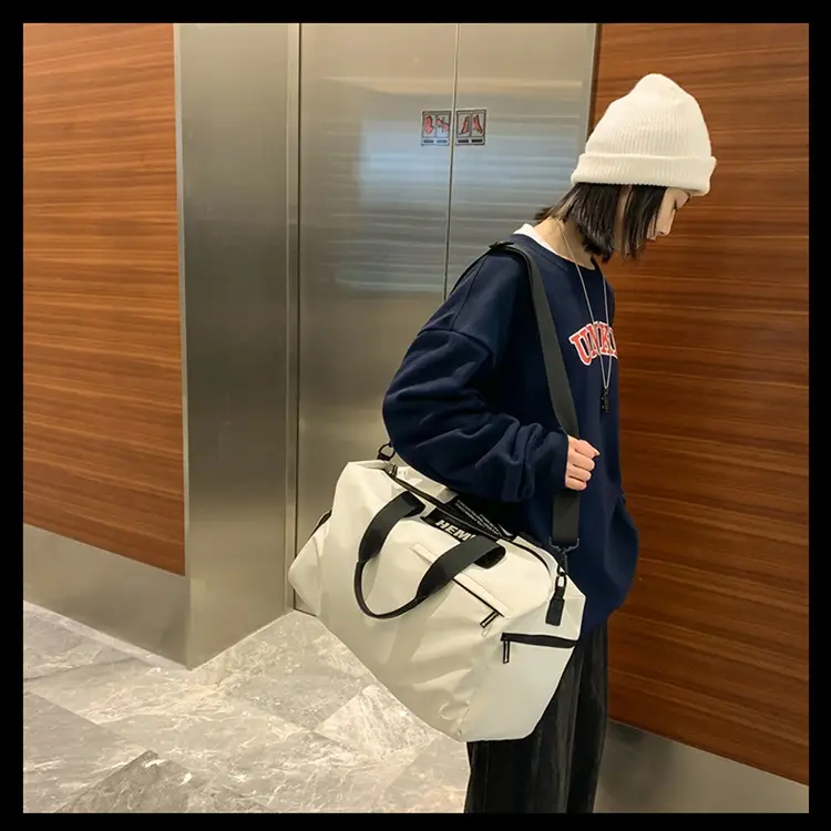 Waterproof Travel Bag for Men Women Blue — feature 7