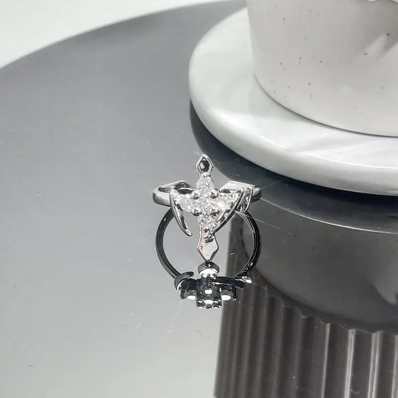 Women's Retro Cross Open Ring with Cold Wind Design — feature 10