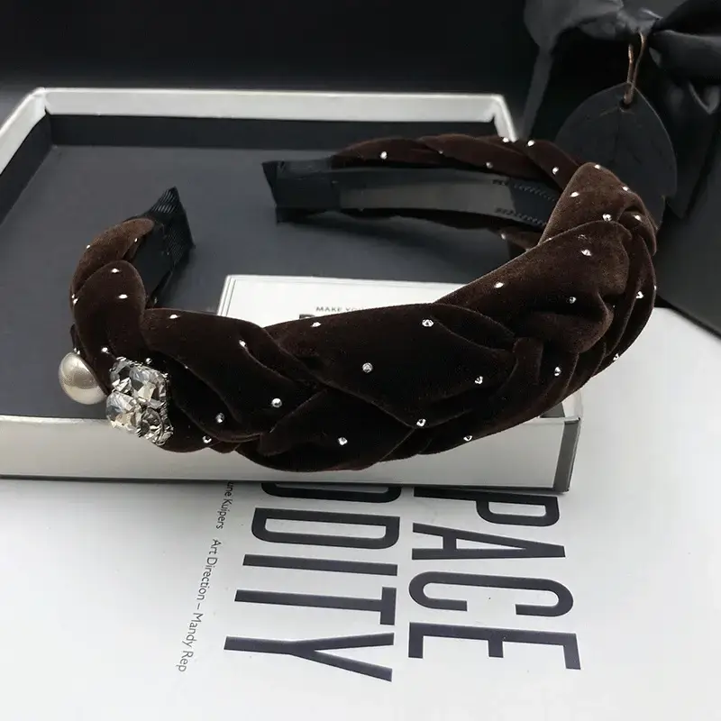 2023 Women's Braided Diamond Hair Clamp Hoop Brown — feature 5